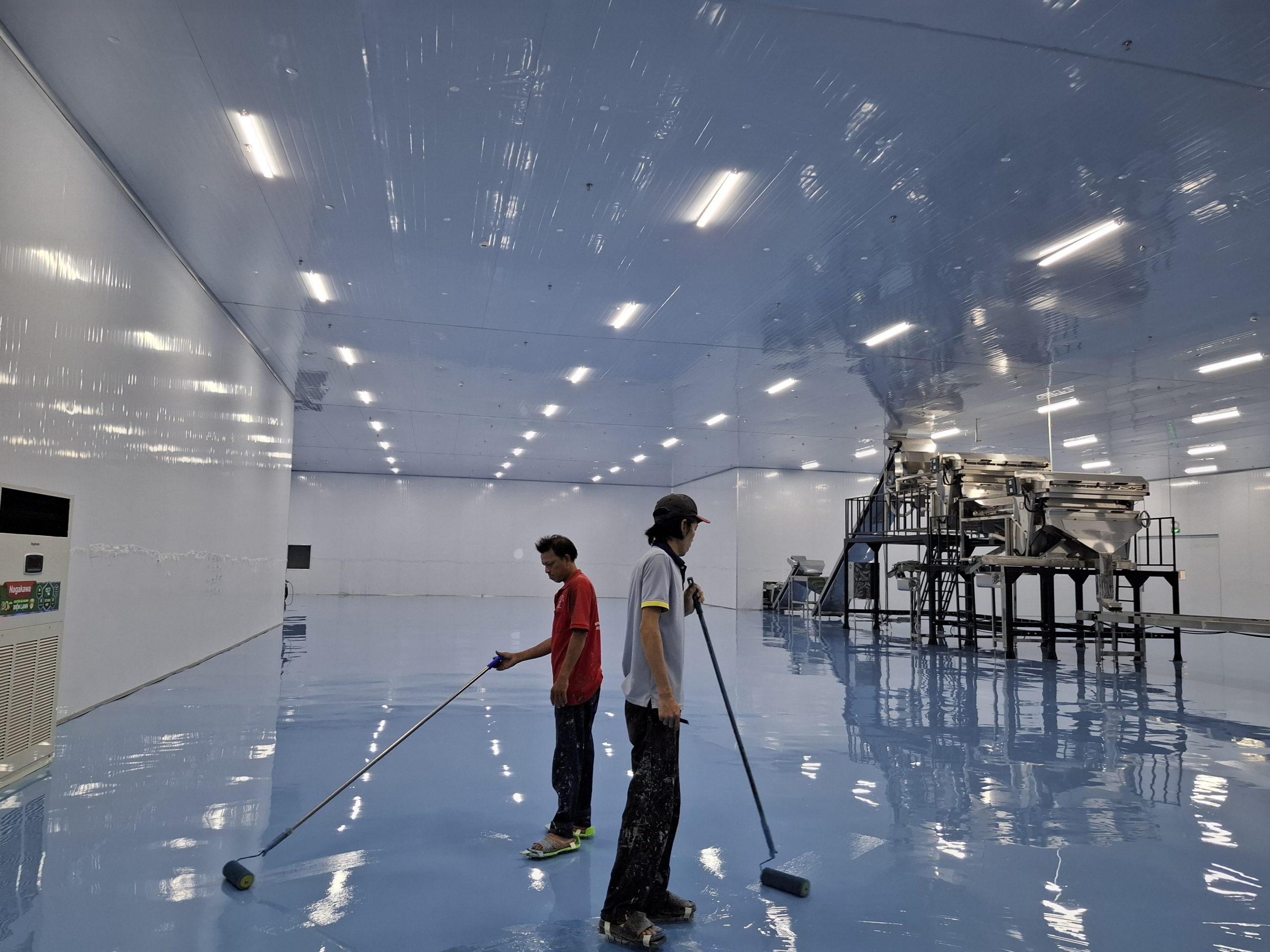 Những lỗi thường gặp khi thi công sơn PU sàn nhà xưởng